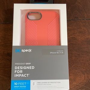 NIB Speck Presidio Grip iPhone case